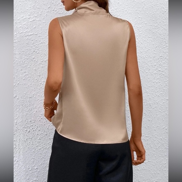 Boho khaki tie neck satin blouse - Picture 4 of 6